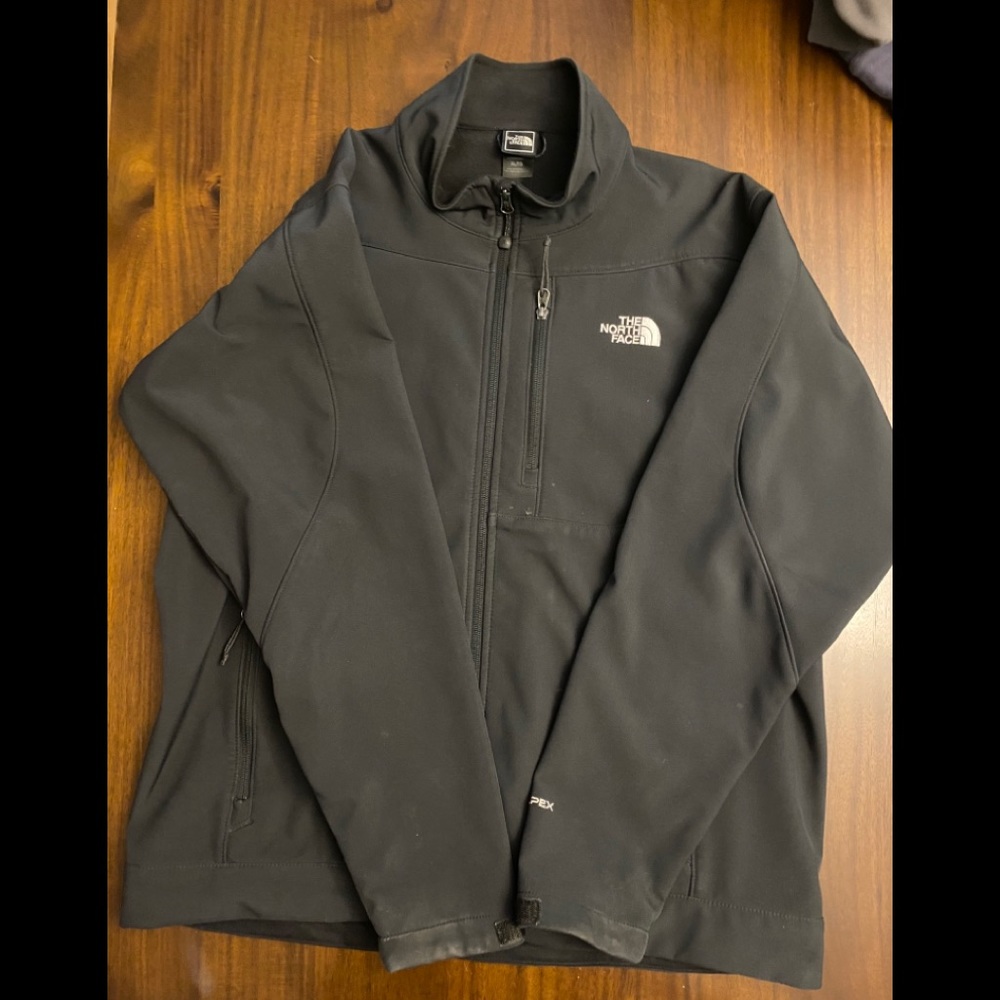The North Face Men’s XL performance fleece